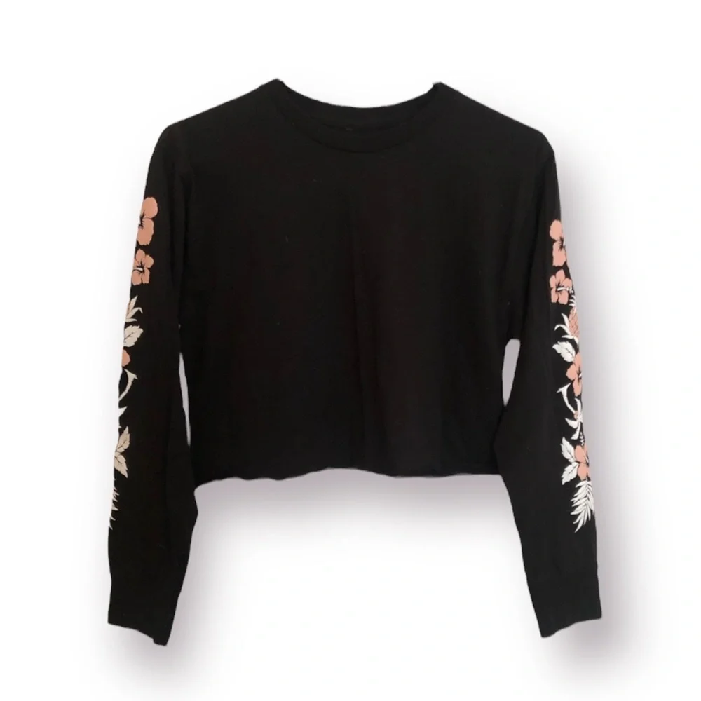 Urban Outfitters Black Long Sleeve Crop Top Hibiscus Sleeve Tropical - Picture 2 of 5